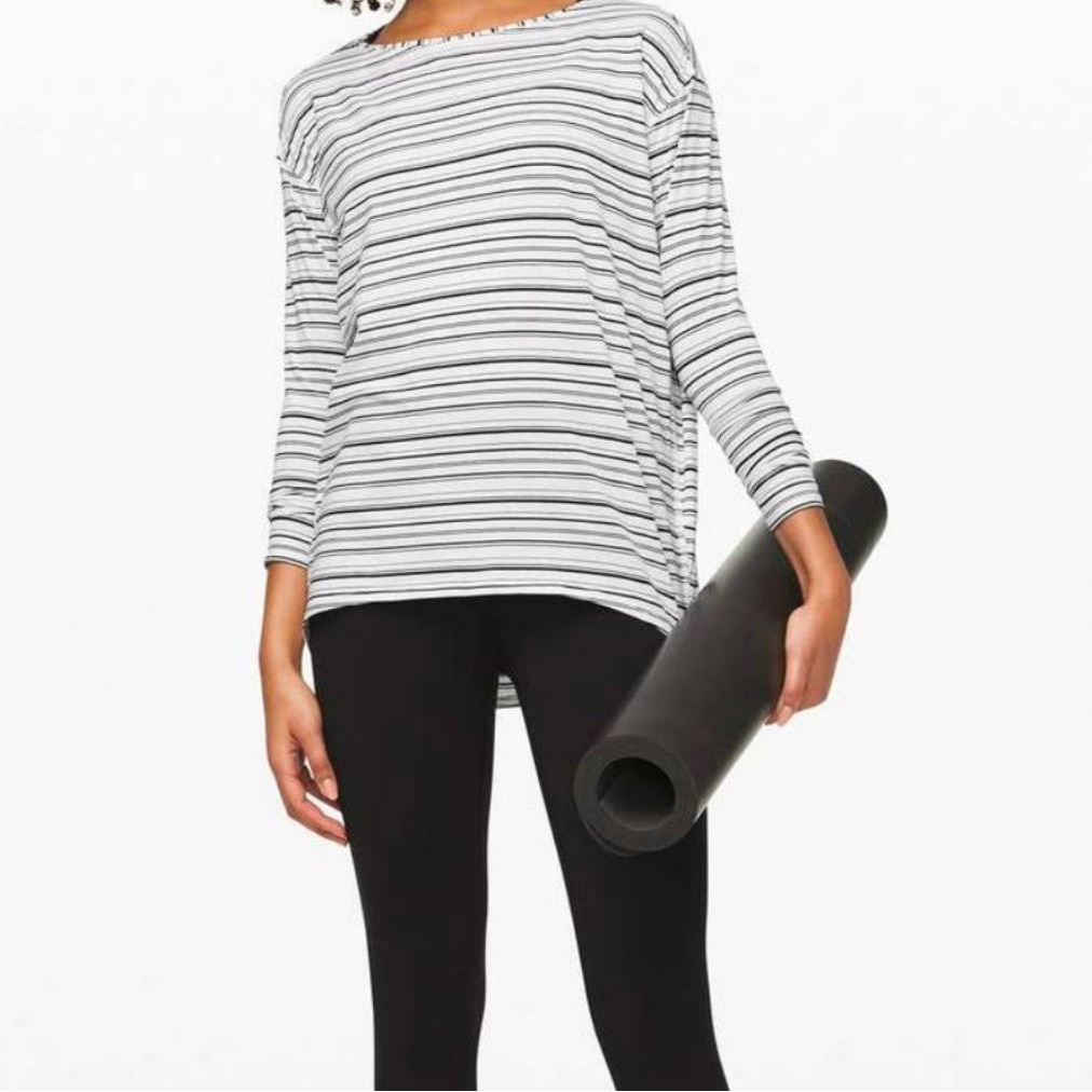 Lululemon Back In Action White And Black Long Sleeve Shirt